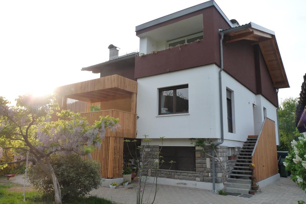 B&B Casa Sul Lago - Appartamenti Calceranica al Lago Exteriör bild