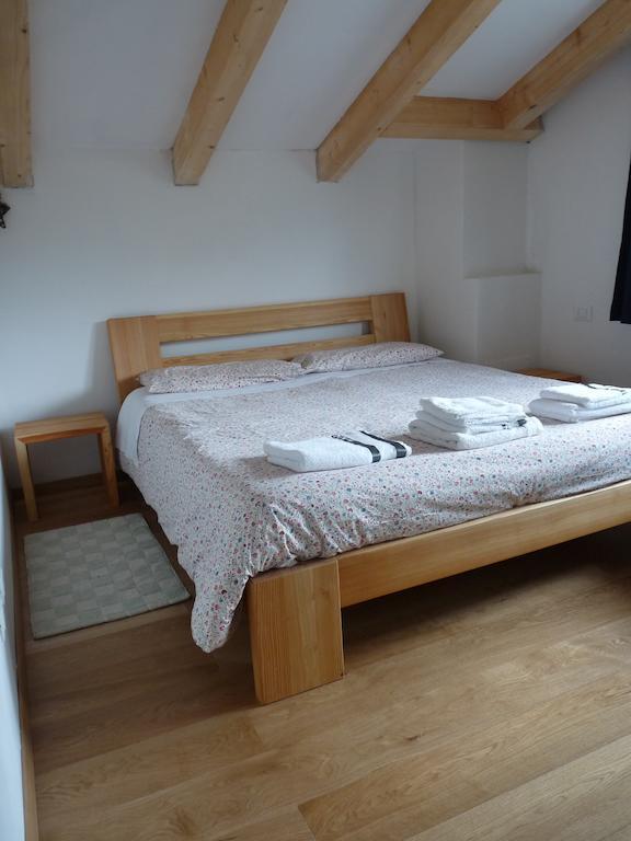 B&B Casa Sul Lago - Appartamenti Calceranica al Lago Rum bild