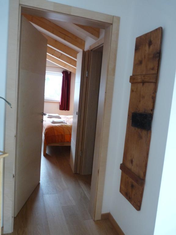 B&B Casa Sul Lago - Appartamenti Calceranica al Lago Rum bild